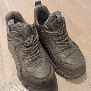 Buffalo platform sneakers